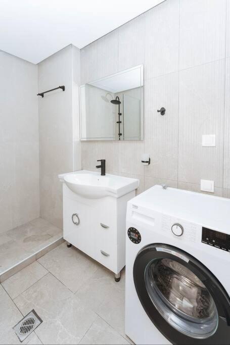 Chic Apartment Near Acropolis 雅典 外观 照片